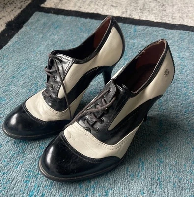 Chanel black and White leather Oxford lace-up Heels size 38 - Image 1 of 4