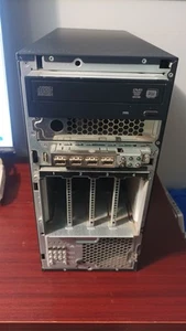 HP ProLiant ML110 G7 Tower Server – Intel Xeon E3-1240, 8 GB RAM, No drive/bezel - Picture 1 of 4