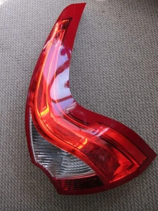 11-17 2013 VOLVO XC60 PASSENGER SIDE RIGHT TAIL LIGHT ASSEMBLY OEM NICE! - Picture 1 of 7