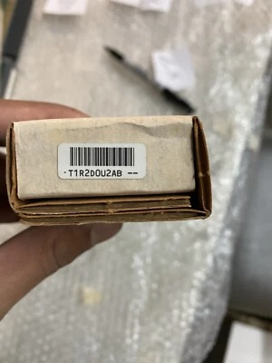 T1R2D0U2AB ADC Telecommunications 2-42935-3354 A2 9039 9854 Brand New In Box!! - Image 1 of 4