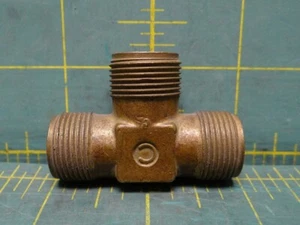 Brass Pipe Fitting Tee 3/4-20 Male to 3/4-20 Male to 3/4-20 Male - Picture 1 of 3