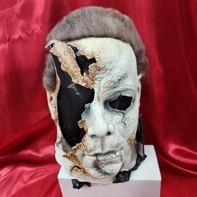TRICK OR TREAT STUDIOS HALLOWEEN II (2009) - MICHAEL MYERS MASK - IN STOCK