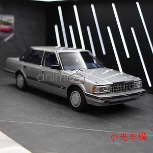 xiaoguang 1/18 Scale Toyota Crown MS122 7th gen Silver Metal Diecast Toy Gifts - Picture 1 of 18
