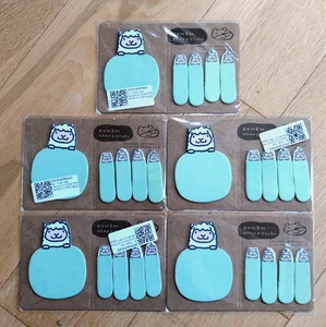 Five green sheep sticky memo pads and tags - Picture 1 of 1