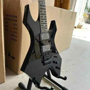 B.C.Rich "Warlock" Electric Guitar, Floyd Rose Vibrato Bridge, Lock String Nut - Picture 1 of 11