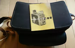SET, Vintage Brownie Filmkamera mit Objektiv und Extras, Handbuch und Etui enthalten - Bild 1 von 6