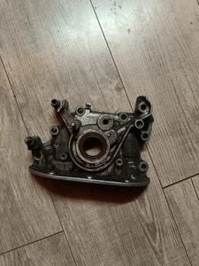 4a-ge oil pump siver top and black top i very good condition - Picture 1 of 8