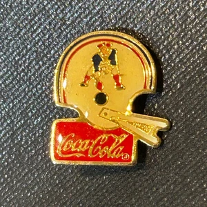 Vintage 1985 Coca Cola NFL Helmet Logo Pin ~ New England Patriots - Picture 1 of 2