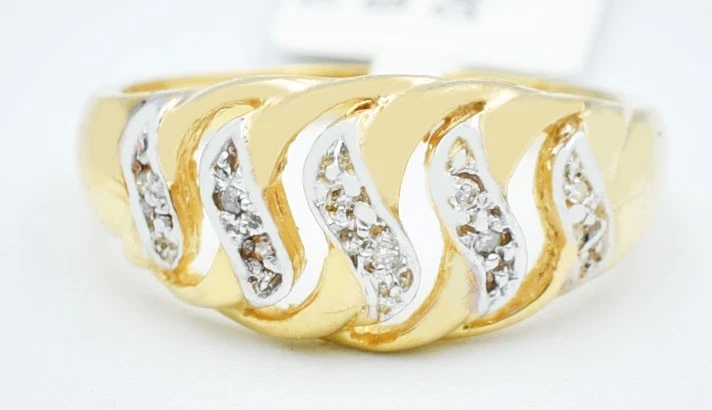 ANILLO CÚPULA DIAMANTE GENUINO ORO AMARILLO 10K - Hecho en EE. UU. - Valoración Gratuita Foto 1 de 4