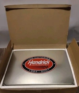 Hendrick Motorsport 100th Win Collector Set In Tin - Picture 1 of 3