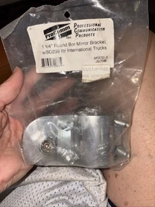 Procomm JBC545 Heavy-Duty 1 -1/4" Okrągły wspornik anteny lustrzanej z/SO-239 Nowy - Zdjęcie 1 z 3