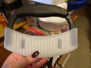 Pampered Chef Crinkle Cutter with blade cover - #1063 Retired  - Picture 1 of 3