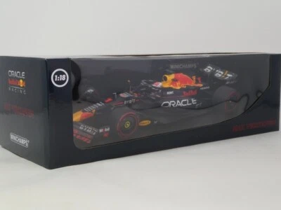 Minichamps Red Bull RB19 Verstappen World Champion 2023 Qatar 1/18 110231801 - Immagine 1 di 4