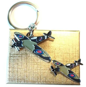 Geschenkverpackung 2. Weltkrieg Spitfire RAF Kampfflugzeug Metall Schlüsselring & Emaille Abzeichen Set  - Bild 1 von 3
