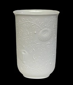 RARO! Jarrón Kaiser W Alemania bisque porcelana 7" en relieve cebolla flor vid 549 - Imagen 1 de 14