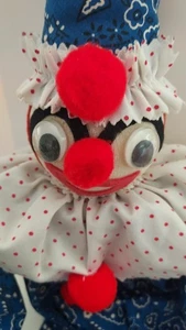 Payaso vintage hecho a mano estante sentado tela y bloque de madera cuerpo 22" azul/blanco - Imagen 1 de 9