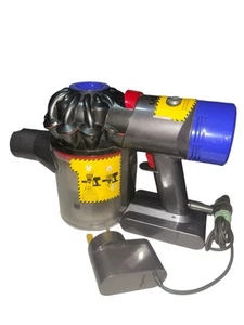 Batería y cargador de cuerpo principal Dyson V8 funcionando - Imagen 1 de 4