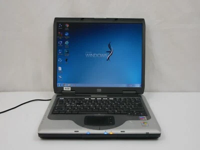 HP COMPAQ nx9030 - Pentium M 1,7GHz 512MB RAM 40GB HDD - Imagen 1 de 4