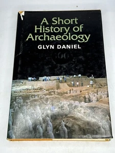 Short History of Archaeology Ancient Peoples & Places by Glyn Daniel 1st HC - Picture 1 of 21