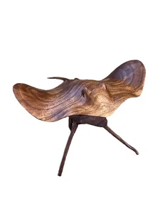 STING RAY ON DRIFTWOOD ROOT BASE HAND CARVED WOOD NAUTICAL - Picture 1 of 4