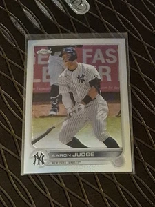 (REFRACTOR) Aaron Judge 2022 Topps Chrome Baseballkarte - Bild 1 von 3