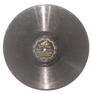 Ray Noble - Life Begins At Sweet Sixteen / I'm The Fellow Who Loves You - 78 RPM - Image 1 of 2