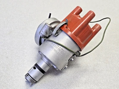 VERY NICE USED ORIGINAL BOSCH JFUDRX4 PORSCHE 914 1.7 IGNITION DISTRIBUTOR 031 - Image 1 of 4