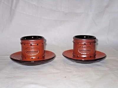 Juego de dos tazas y platillos de café espresso - marrón oscuro ~ cerámica madera como estilo Foto 1 de 4
