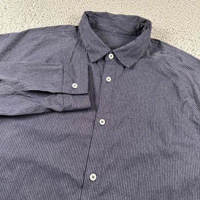 Camisa Lululemon Para Hombres Comisión Abotonada L Manga Larga Azul Marino Rayas Informal Foto 1 de 4