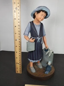 Vintage Chloe By Genesis Mullingar Ireland Figure RARE HTF "Little Shopper" EUC - Picture 1 of 9