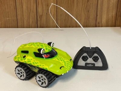 Kid Galaxy Amphibious RC Car Mega Morphibians Frog. All Terrain Remote - Image 1 of 2