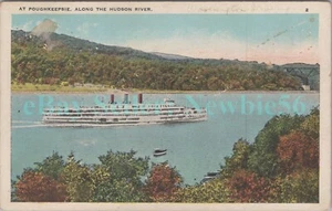 Poughkeepsie NY - HUDSON RIVER DAYLINER HEADING NORTH TO TRAIN BRIDGE - Postcard - Picture 1 of 2