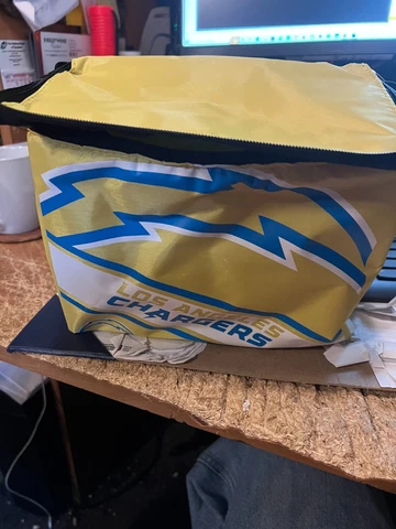 LOS ANGELES CHARGERS--INSULATED LUNCH TOTE / COOLER Cover