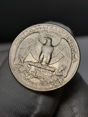 !!!Bid Now!!! 1983 P Quarter Double Die Reverse Die Clash Error Spitting Eagle - Image 1 of 4