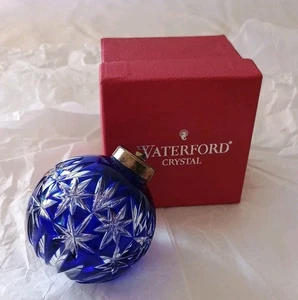 Impresionante bola de cristal Waterford 1999 con estuche de cristal de cobalto adorno de Navidad  - Imagen 1 de 20