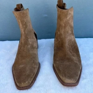 NWOT Tory Burch Medallion Chelsea Suede Ankle Boots Brown Size 9 Nappa Leather - Picture 1 of 8
