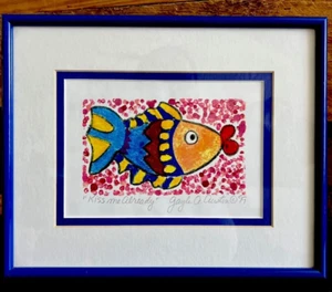 Kiss Me Already"" Pesce baciato arte stravagante colorato; Gayle Austin 1999 incorniciato - Foto 1 di 10