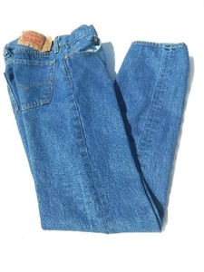 Jeans Levi 501 blu denim 5 bottoni mosca 31W x 34L effettivo 33L - Foto 1 di 14