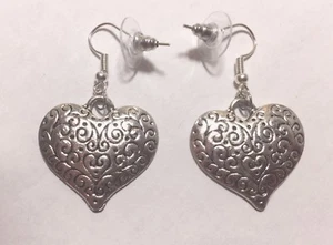 Dazzling Etched HEART Dangle Drop SILVER TONE Pierced HOOK EARRINGS-Valentines ! - Picture 1 of 4