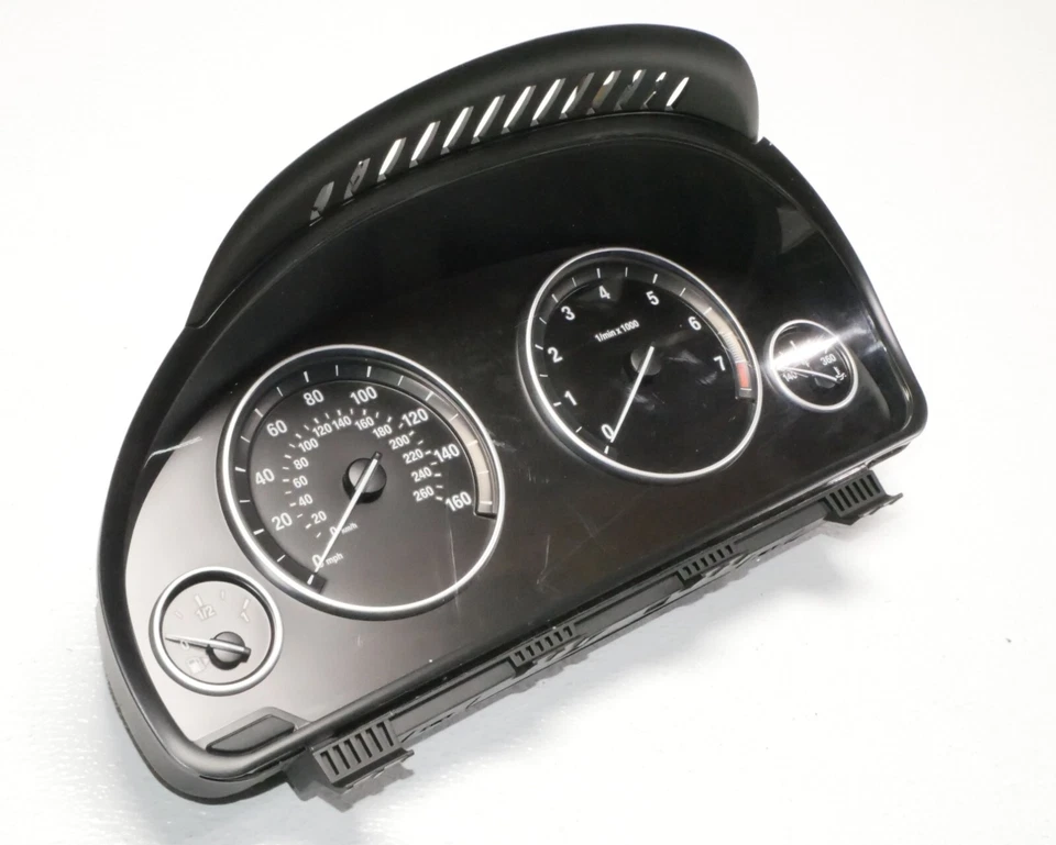 Cuadro de instrumentos velocímetro medidor pantalla de visualización Speedo OEM BMW F10 F15 Foto 1 de 4