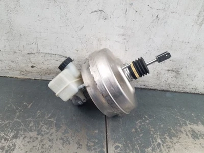 2014 梅赛德斯 AMG E 63 S 制动主缸/增压器 #0284 S5 — 第 1/4 张图片