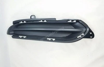 Cubierta antiniebla delantera derecha genuina Honda HR-V 2016-18 71105-T7W-A00 Foto 1 de 4