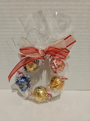 Regalo de dulces navideños - Coronas Ferrero Rocher Foto 1 de 4