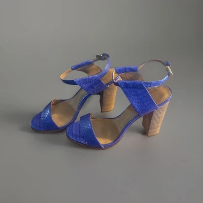 Sandalias COACH Lexey Piel de Serpiente Gruesas Punta Abierta Azul Marino Talla 11 ¡USADAS EN EXCELENTE ESTADO!! Foto 1 de 4