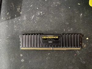 Corsair Vengeance 8GB DDR 3200MHz - Picture 1 of 2