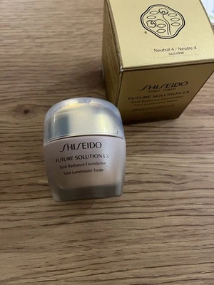 Shiseido Future Solution LX Total Radiance Foundation SPF15 - # Neutral 4  30... - image 1 of 4