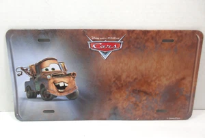 Disney Pixar Película Cars Mater Remolque Coche Auto Novedad Placa Etiqueta - Imagen 1 de 12