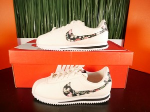 nike cortez beige womens