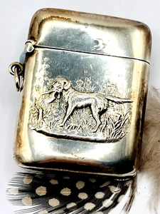 Rare Vesta Case/Match Safe, Retrieving Dog with Bird Motif on Both Sides 27.3g - Picture 1 of 22