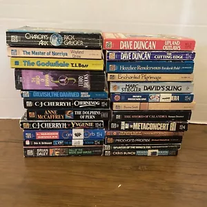 Lot Of 24 Del Ray VTG Science Fiction & Fantasy PB Books Novels - Imagen 1 de 1
